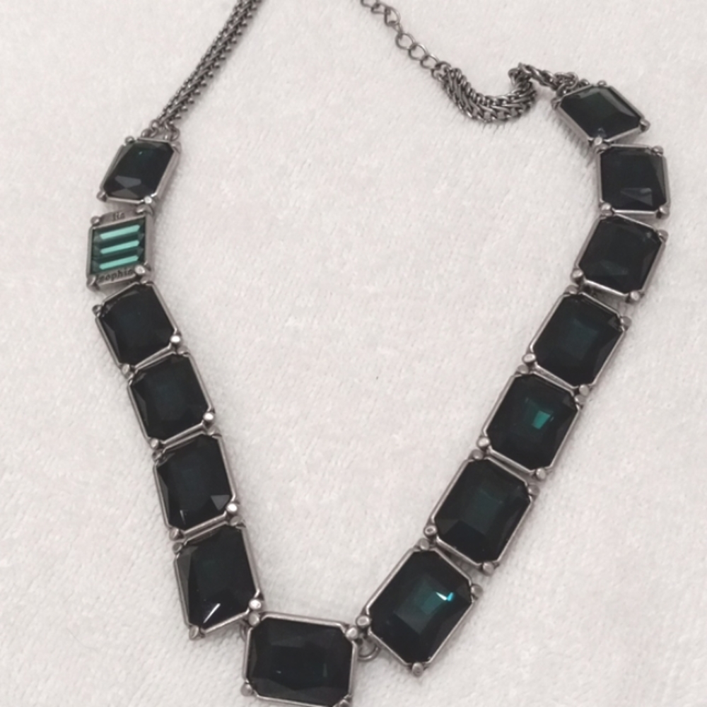 Lea Sophia Emerald Green Glass & pewter look Neckless 17"